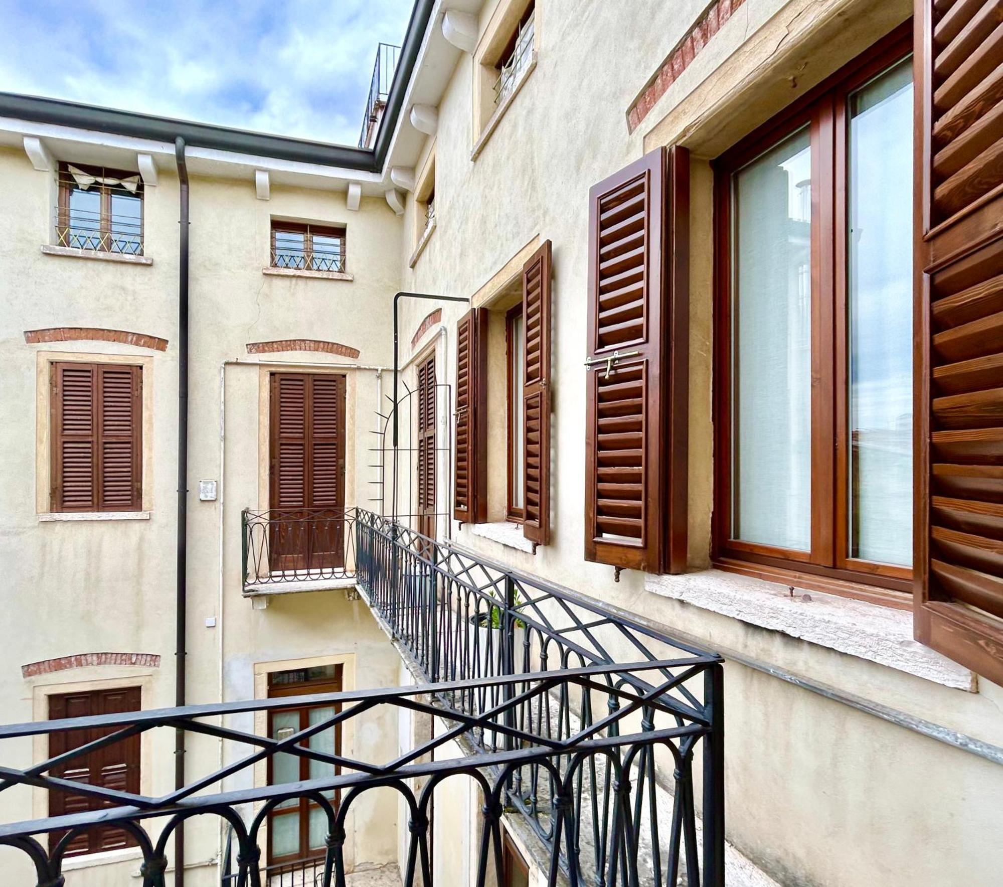Elle Palace - Simply Elegant Verona Exteriör bild